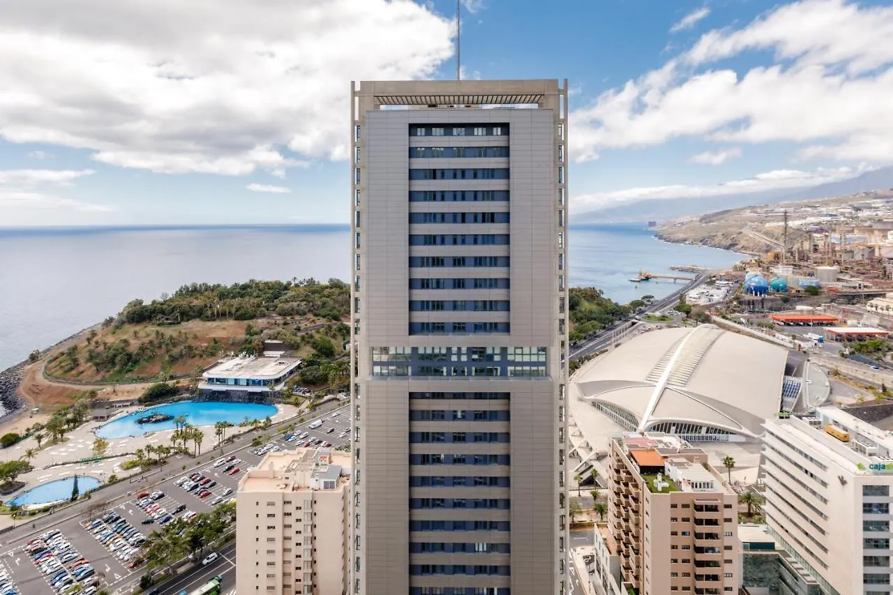 Santa Cruz Twin Towers: Shore & City Seaside Views Spain